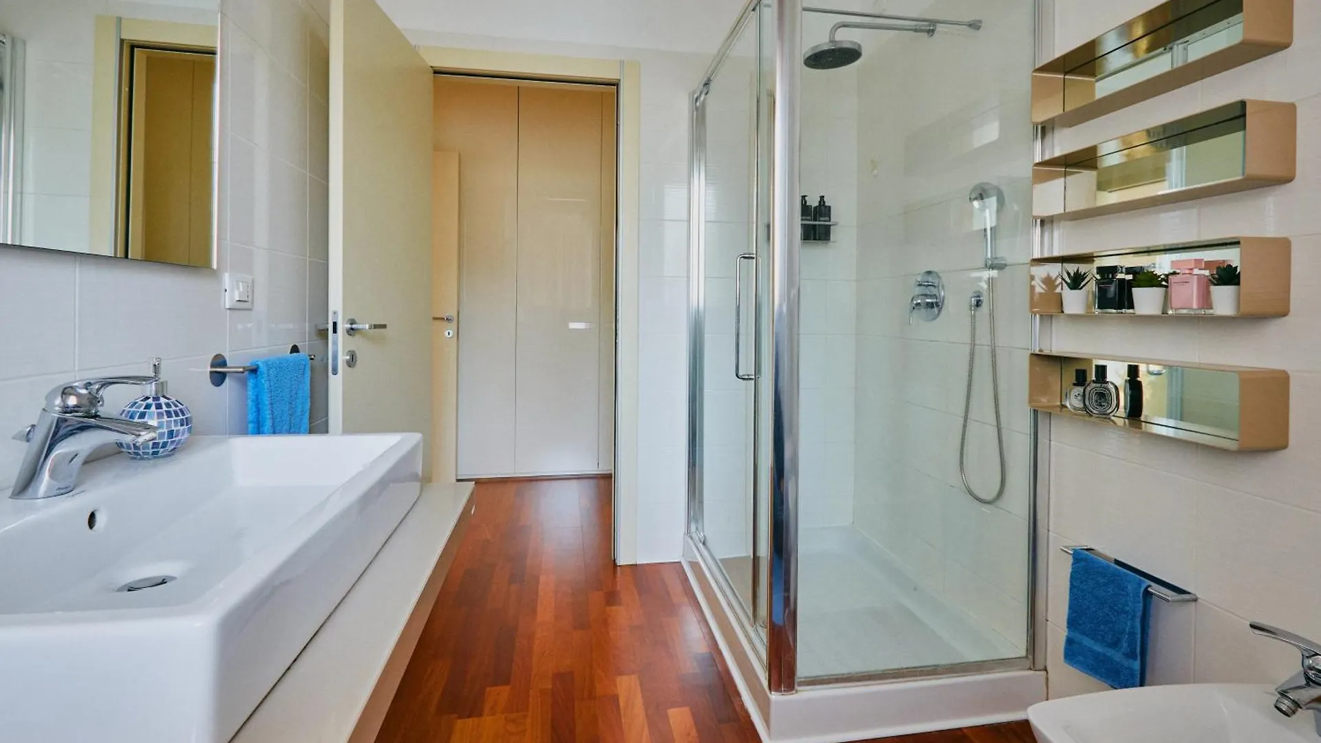 Il Comfort Dello Spazio, In Un Bilocale Milan Apartment